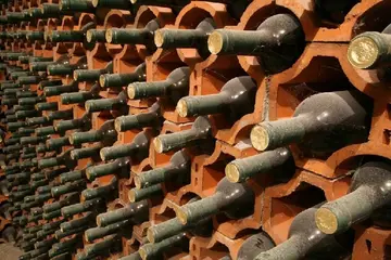 Avalanche, CruTrade токенізували $60M колекційних пляшок відмінного вина