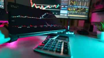 Bitcoin подає 8 з 12 сигналів капітуляції, але дно ще не досягнуто, говорить VanEck