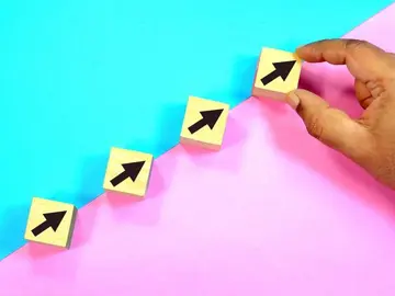 Біткойн знову досягає 69 000 доларів на фоні переговорів про перемир'я та squeezed позицій у криптовалютах