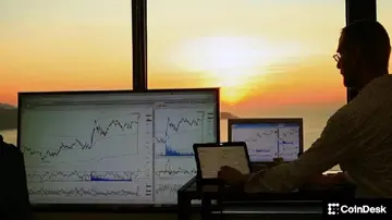 Біткоїн стабільний, оскільки S&P 500 досягає рекорду, але ринок опціонів не купує угоду про мир.