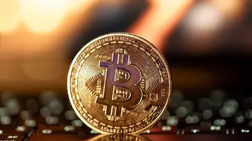 Біткоїн торгується на 15% нижче критичного рівня в мережі після продажів у червні