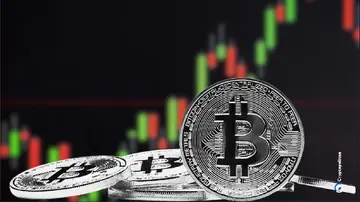 Біткоїн впав на 20% за останні 90 днів, в той час як акції зросли
