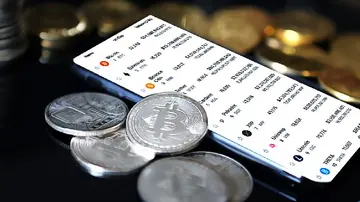 CAKE PancakeSwap у криці: ринкові динаміки та технічні змагання