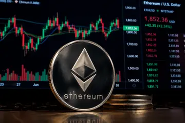 Чому Ethereum знижується після тимчасового зростання вище рівня $1,930?