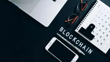Coinbase перевищив 1 мільярд доларів у обсязі торгівлі DEX для токенізованих активів