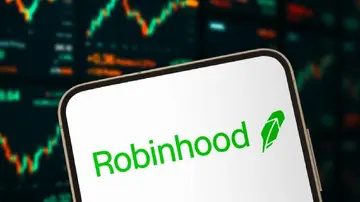 Дебати щодо зборів в мережі Robinhood охопили Solana, Arbitrum, BNB Chain