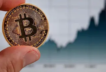 Опытный аналитик делится ожиданиями по Bitcoin (BTC) перед ФРС! Он определил ключевые уровни, которые необходимо защитить!