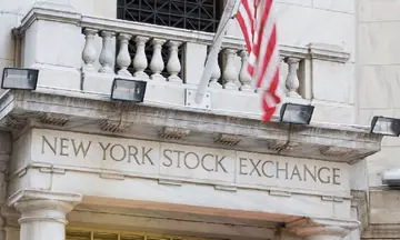 Експерт: Нагляд на зразок NYSE може запобігти краху криптовалют