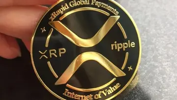 Френзі XRP набирає обертів: понад 1 мільярд доларів у відкритих позиціях сигналізує про напругу перед проривом