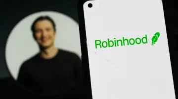 Генеральний директор Robinhood Влад Тенев заявив, що адміністрація Трампа дружня до криптовалют, але потрібна регуляторна ясність, щоб ситуація не змінювалася 'кожні чотири роки'.