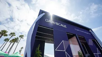 Grayscale тихо відмовляється від планів запуску ETF для Cardano, Polkadot і Hedera