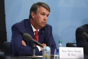 Кандидат у Сенат від Crypto PAC на 12 мільйонів доларів Баррі Мур виграв праймеріз Республіканської партії Алабами