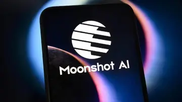 Кімі з Moonshot стривожив ринки. Тепер американські агенції кажуть, що модель була навчена на американських даних.