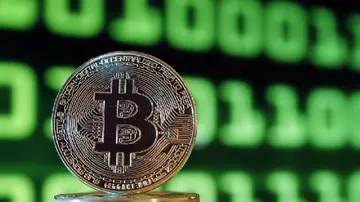 Критичний показник ціни біткоїна став негативним – ось що це означає