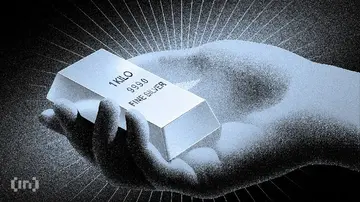 Онлайн 'Джеймс Бонд' заробив 2 мільйони доларів на коротких позиціях по сріблу, а Jane Street розпалює дебати про волатильність.