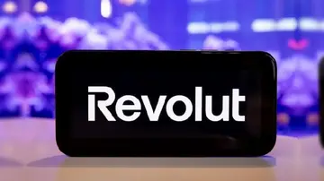 Revolut наступає на Amex та JPMorgan з аналогічними бонусами для карток, каже генеральний директор Нік Сторонський.