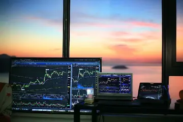S&P 500 более волатилен, чем Bitcoin, так как активы США теряют интерес инвесторов