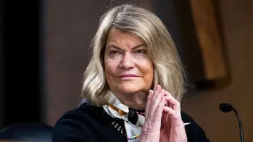 Сенатор Луміс пропонує використати золотовалютні резерви США для покупки біткоїна