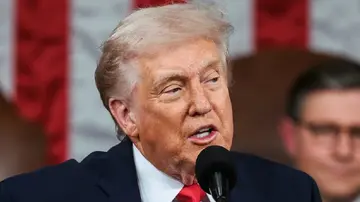 Сенатори вимагають розслідування SEC щодо мемкоїну Трампа після збитків у 3,8 мільярда доларів