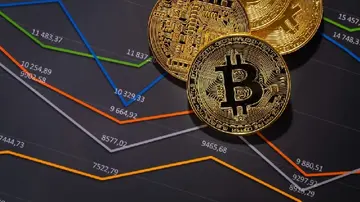 Що вказують дані з блокчейну та аналітики щодо Bitcoin (BTC)? Як зниження його архі-суперника золота вплине на BTC? Ось найновіша інформація...