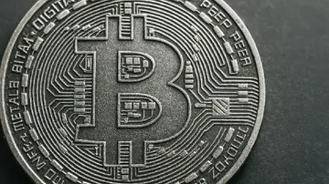 Складність майнінгу зросла на 6,81%, оскільки хешрейт Bitcoin досяг рекордного рівня