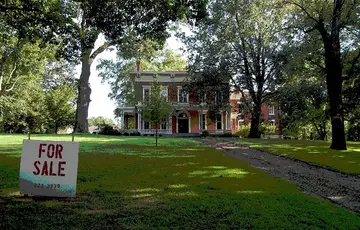 Сотні заможних інвесторів використовують криптовалюту для покупки нерухомості в Європі