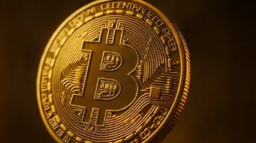 Наблюдение за ценой биткойна: $88К держится - ждём ли резкий рост до $90К?