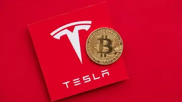 ТЕРМІНОВО: Tesla оприлюднила звіт про прибутки – чи продавала вона або купувала біткоїн?