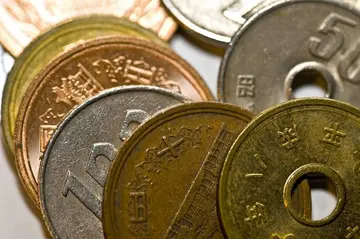 Японські облігації викликають занепокоєння, поки біткоїн відновлюється після тарифного паніки минулого тижня