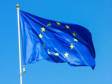 ЄЦБ та Європейська Комісія конфліктують щодо змін у MiCA через політику США щодо криптовалют: Звіт