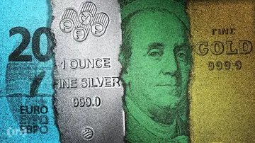 Золото знову наближається до рекорду, тоді як Біткойн досягає історичного мінімуму — новий розворот попереду?